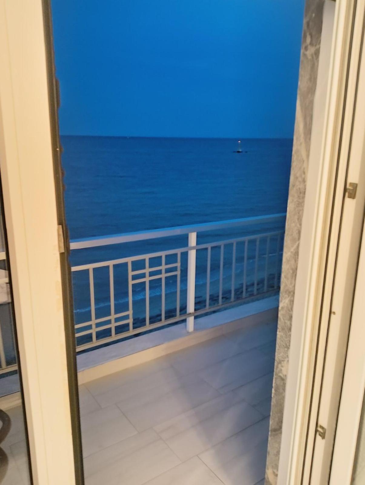 Gold Sand Apartments Paralia Katerinis Exterior photo