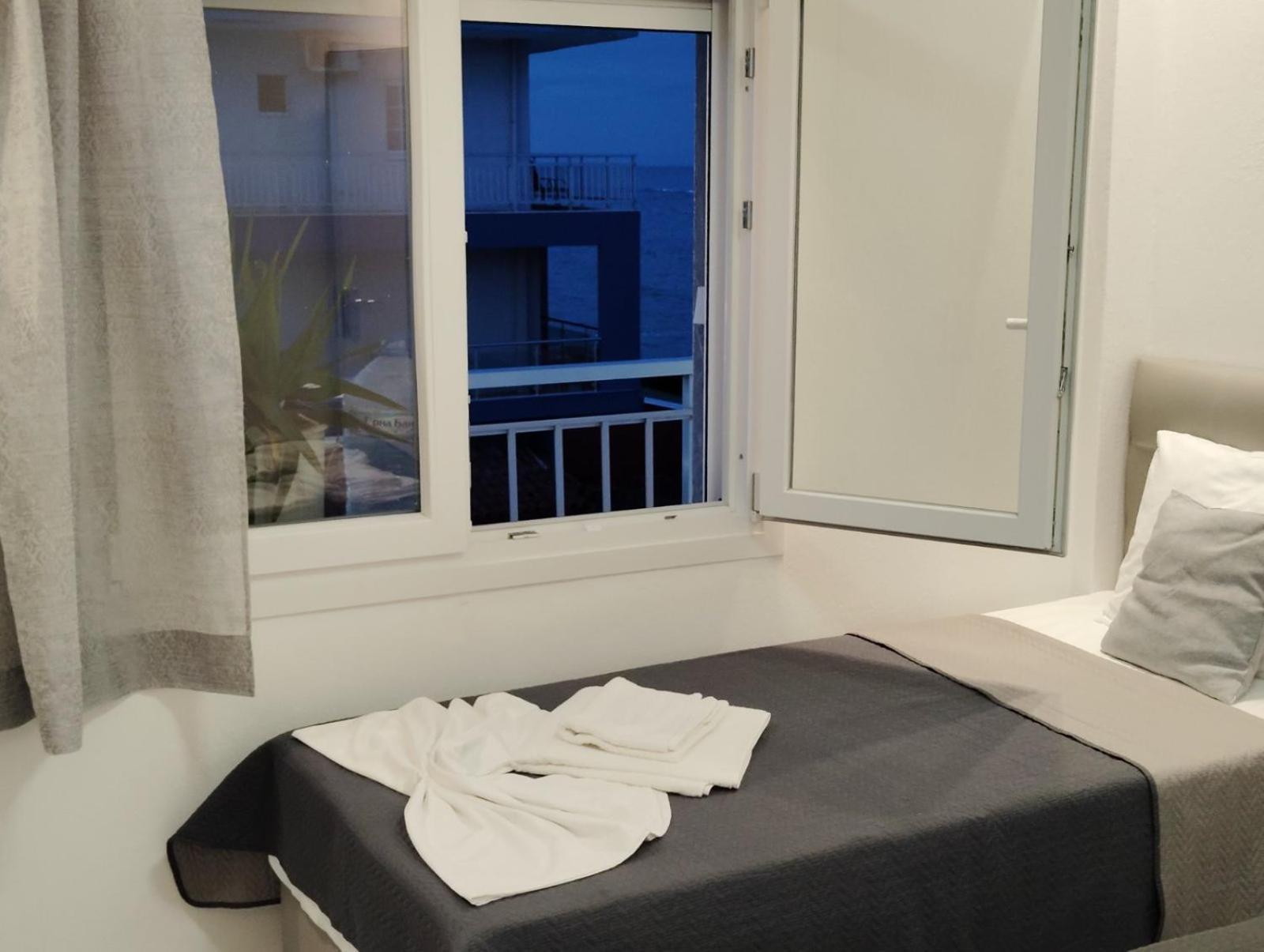 Gold Sand Apartments Paralia Katerinis Exterior photo