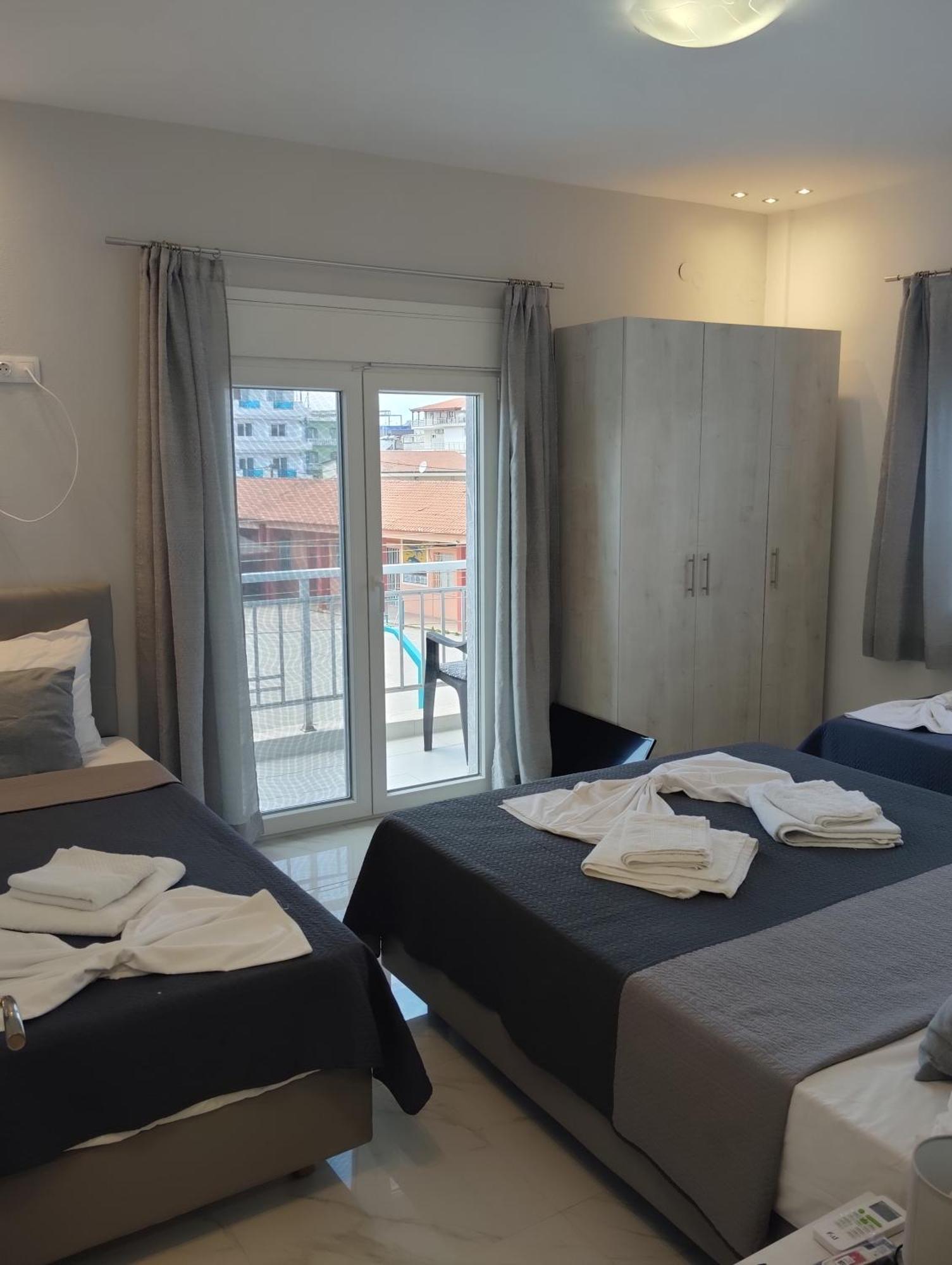 Gold Sand Apartments Paralia Katerinis Exterior photo